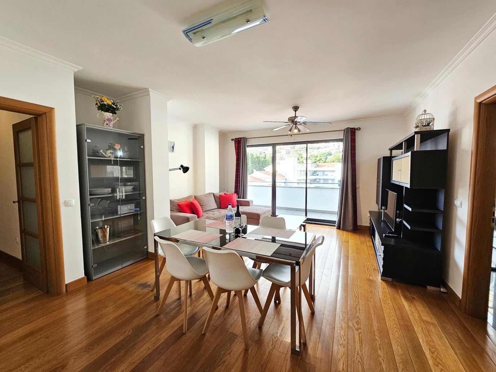 Anadia Atrium Apartment Фуншал Екстериор снимка